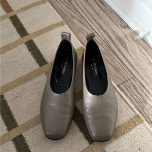 A. Soliani Neutral Taupe Square-Toe Leather Flats